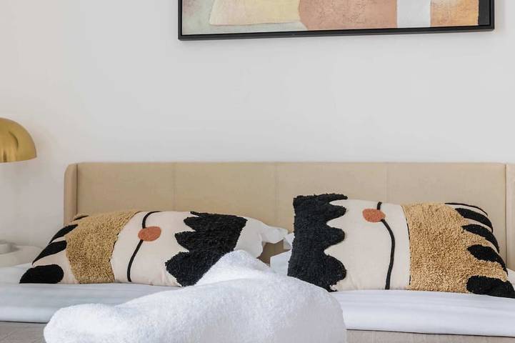 Ganze Wohnung, Duplex moderne proche metro - Mairie des Lilas in Les Lilas, Seine-Saint-Denis