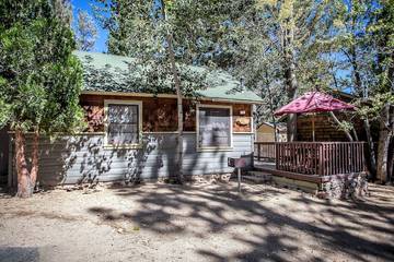 Log Cabin for 40 People in Big Bear Lake, San Bernardino County, Photo 4