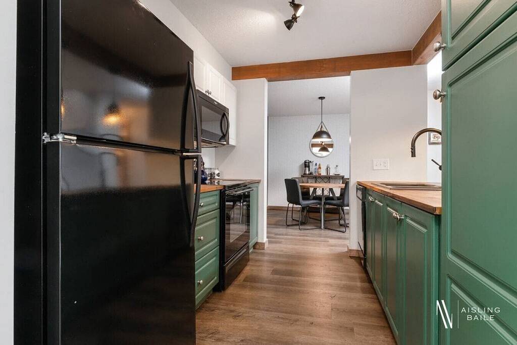 Ganze Wohnung, The Grand Peak | Pool | Hot Tub | Fireplace | Gym in Radium Hot Springs, Kootenay-Nationalpark