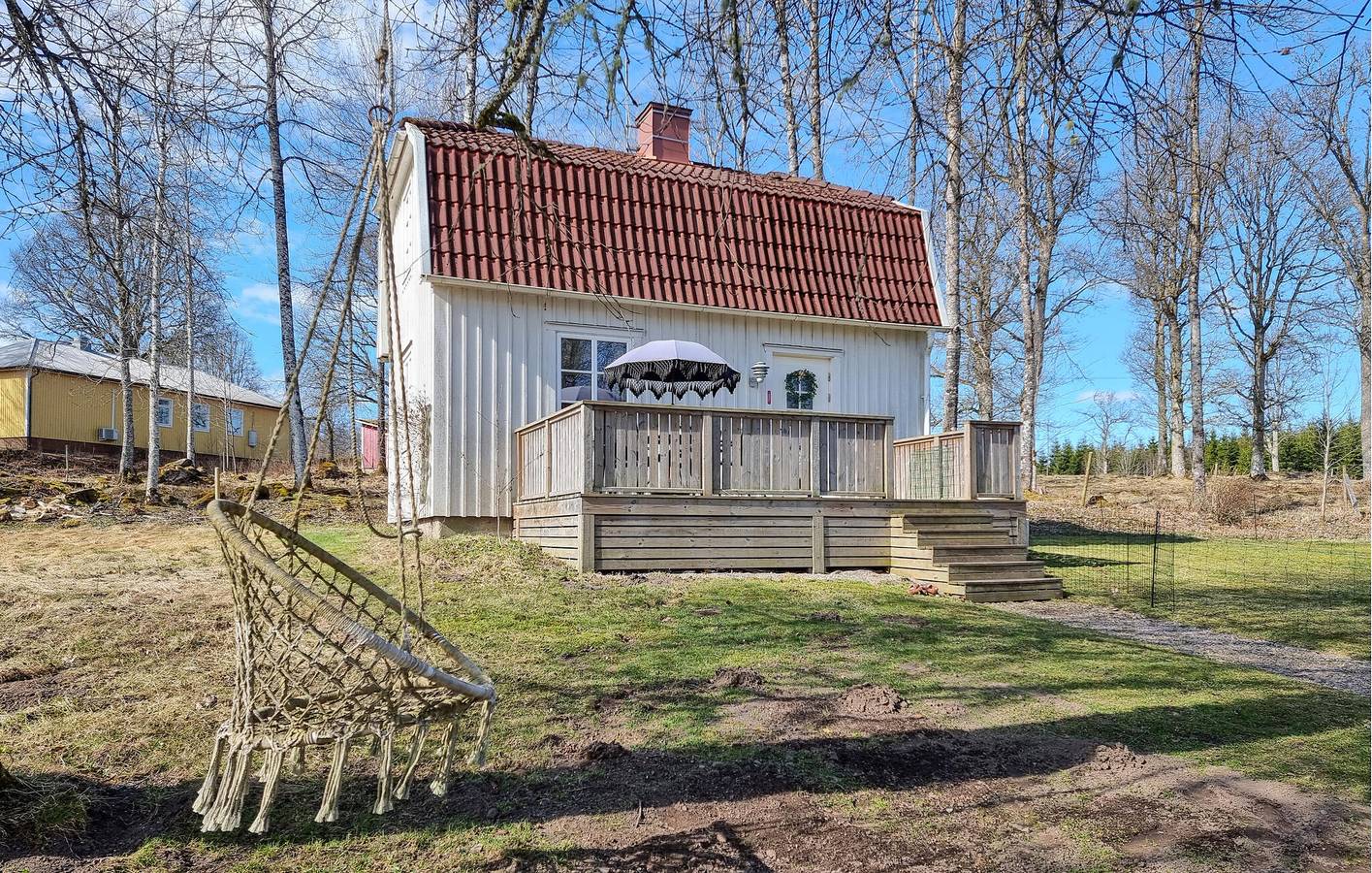 Hus för 4 Personer, med terass och trädgård