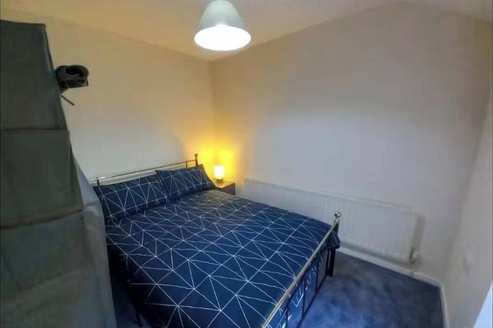 Cosy Welsh quarryman’s cottage in Llanberis, Llyn Padarn