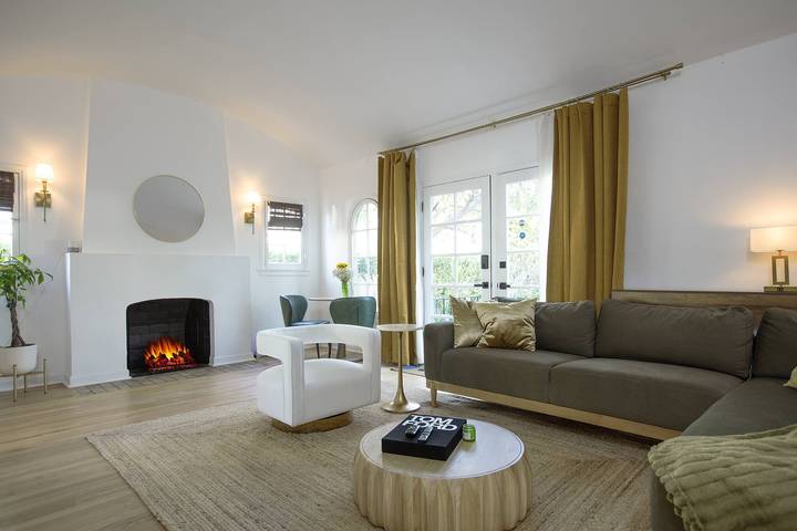 Charmanter spanischer Bungalow in West Hollywood - Melrose Ave in der Nähe in Los Angeles, Los Angeles County