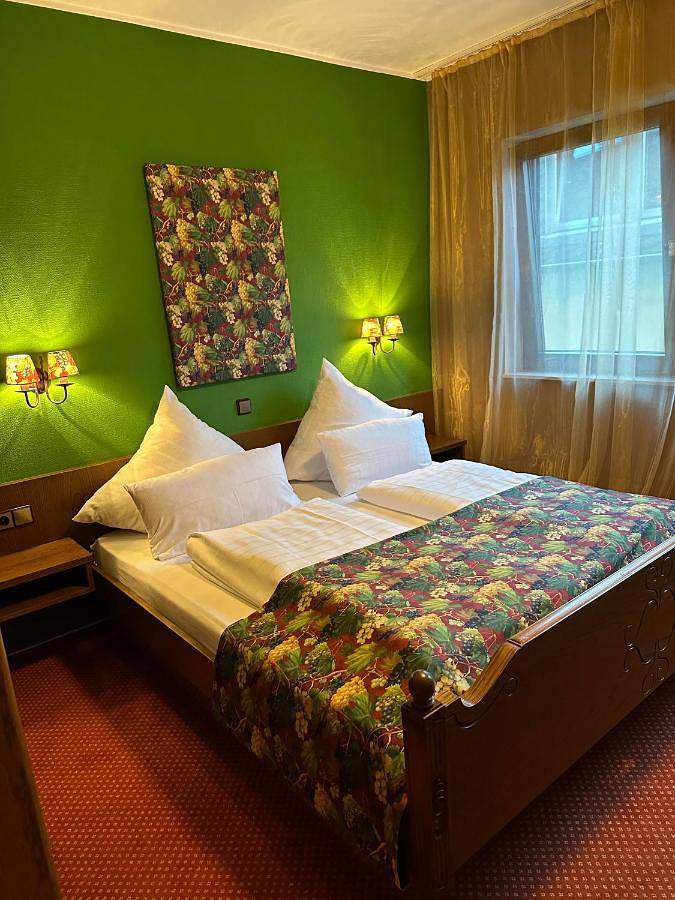 Ferienwohnung für 4 Personen, mit Balkon in Lieser