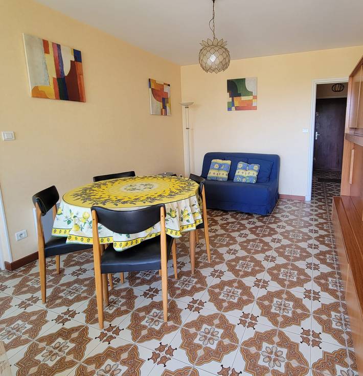 Gîte pour 4 personnes, avec terrasse dans Plage Republique Frejus - 4