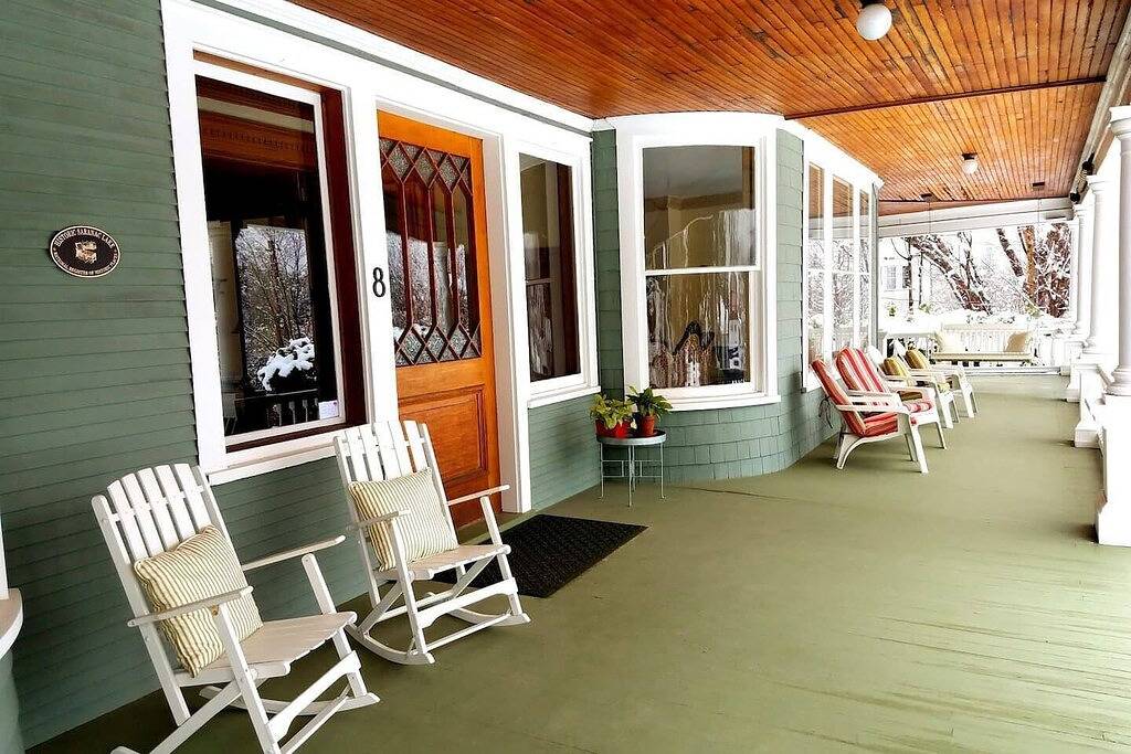 Franklin Manor - Queen Suite Optional Adjoining in Saranac Lake, Adirondack Mountains