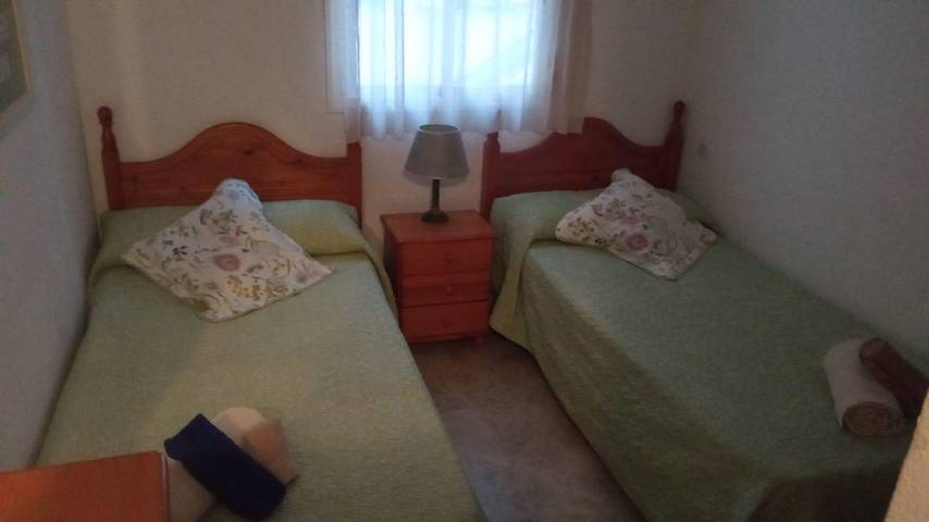 Ganze Ferienwohnung, Ferienwohnung für 4 Personen mit Balkon in Puerto Deportivo de Estepona, Estepona