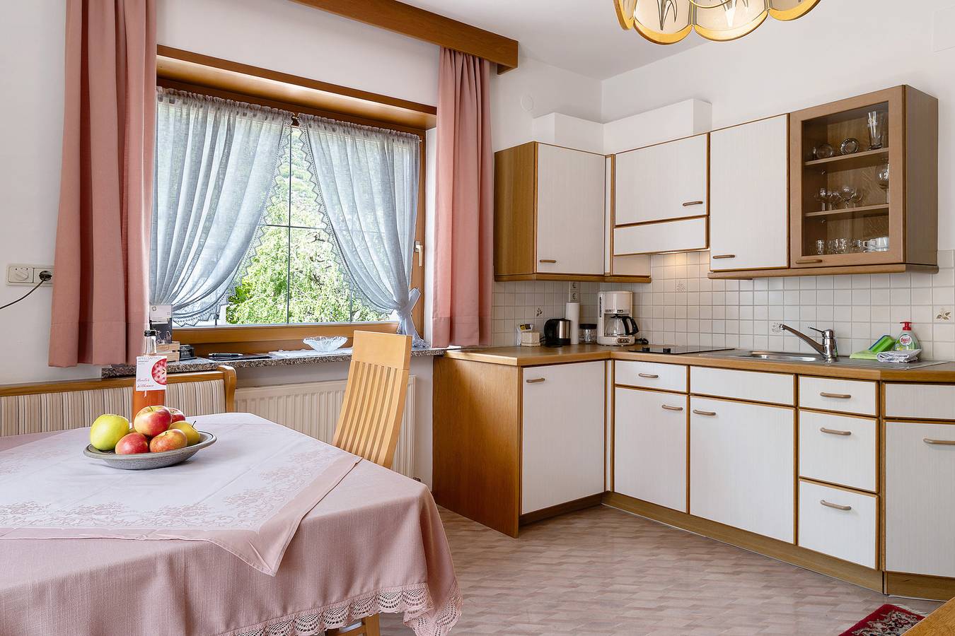 Ganze Wohnung, Ferienwohnung 'Mayr Drei' mit Bergblick, Balkon und Wlan in Plaus, Ortleralpen