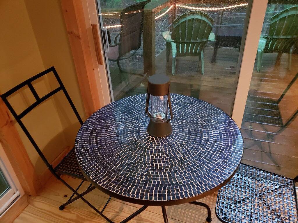 Fühlt sich an wie in einem Baumhaus! Auf dem Creek! Feuerstelle! 2min zum Weingut! in Union County (IL)