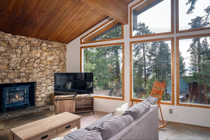 Vacation house for 7 people, with balcony by Lake Tahoe