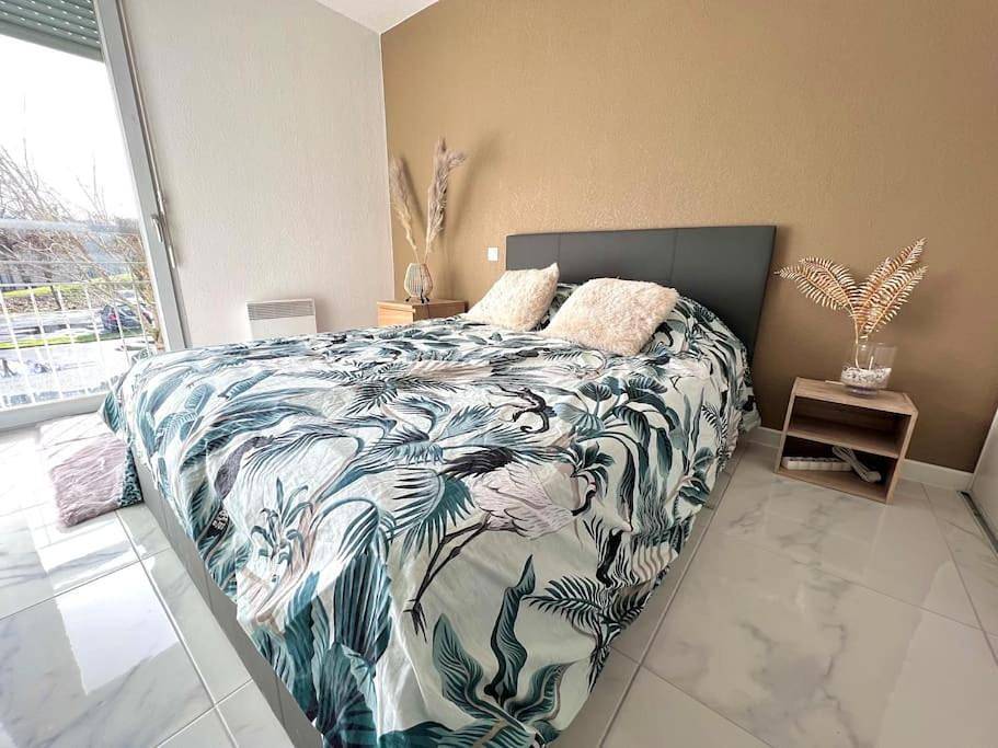Appartement entier, One-Bedroom Apartment in Eysines, Région de Bordeaux