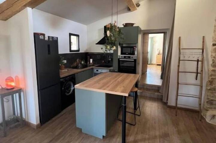 Location de vacances pour 4 personnes, avec piscine à Mons (Var)