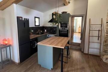 Gîte pour 4 personnes, avec piscine à Mons (Var)