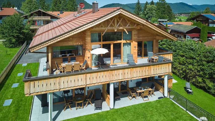 Ferienwohnung für 4 Personen, mit Balkon in Krün