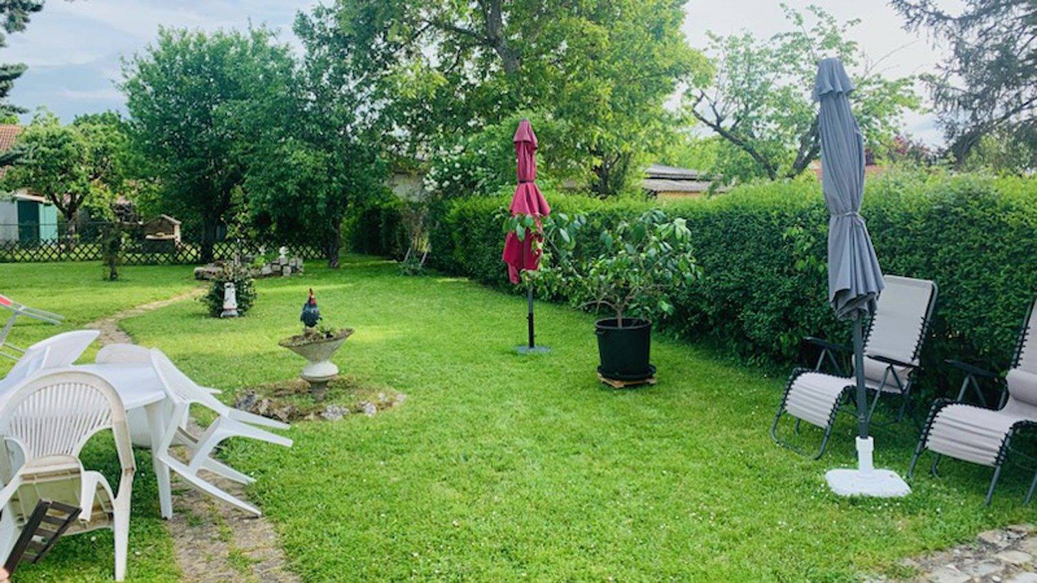 Gite La petite maison de Paule, à 1h30 de Paris. secteur calme in Amilly, Région de Montargis