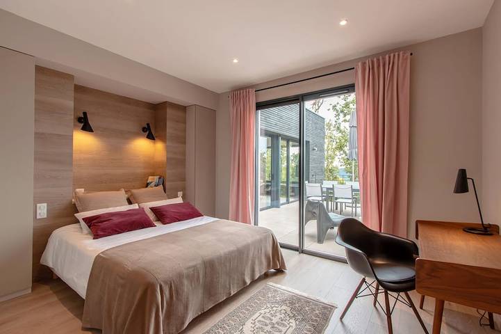 Location de vacances pour 10 personnes, avec jardin et terrasse, animaux acceptés à Cazoulès - 2