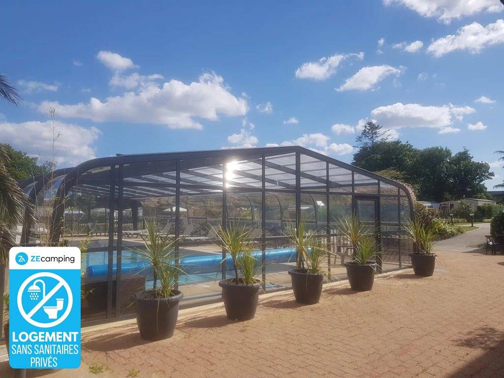 Camping 3 étoiles - Piscine  - ccbgcbi in Baye, Région de Quimper
