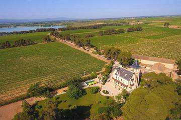 Château pour 11 personnes, avec jardin dans l' Hérault