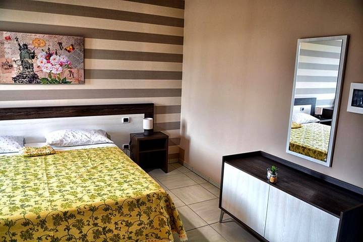 Casa vacanza per 3 persone, con giardino e sauna nonché panorama e balcone in Grottaminarda