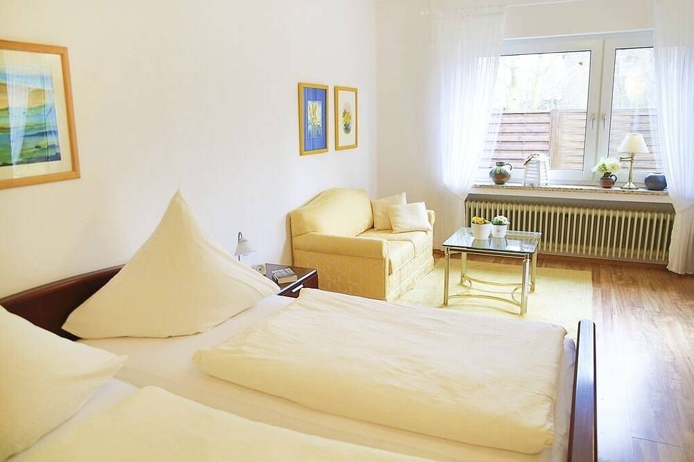 Apartamento exclusivo y amueblado con buen gusto en una zona tranquila.(Wlan) in Norddeich, Norden y sus alrededores