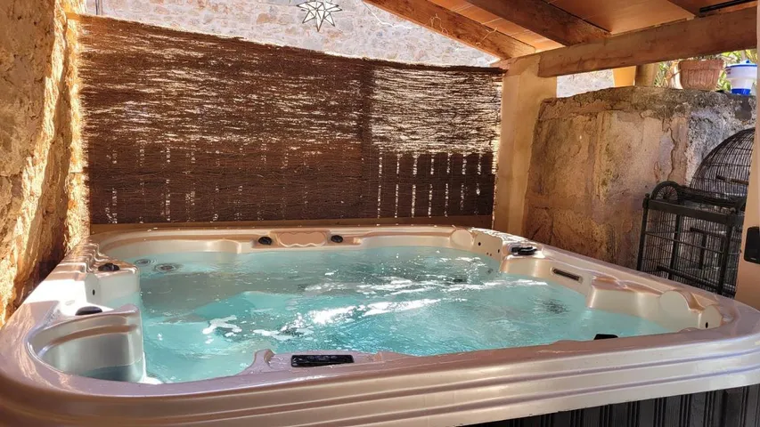 Casa de vacaciones para 4 personas, con jacuzzi y jardín - 1