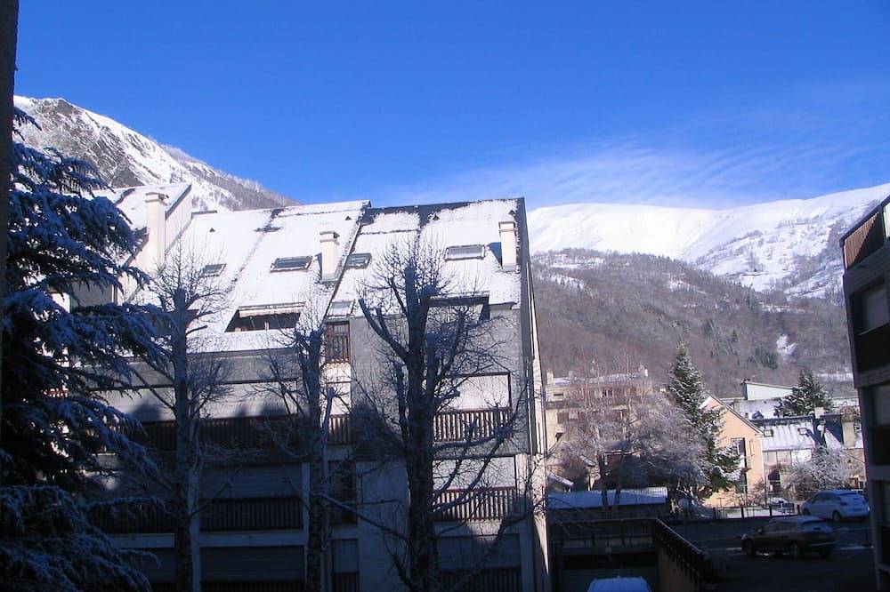 Ganze Wohnung, Schönes renoviertes Studio in einer ruhigen Residenz im Zentrum des Dorfes. in Saint-Lary-Soulan, Nationalpark Pyrenäen