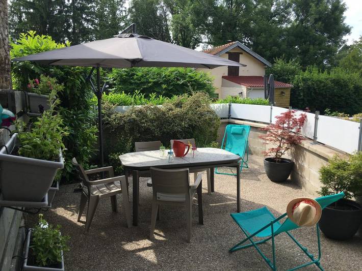 Casa de huéspedes para 4 personas con terraza in Clairvaux-les-Lacs, Jura Francais