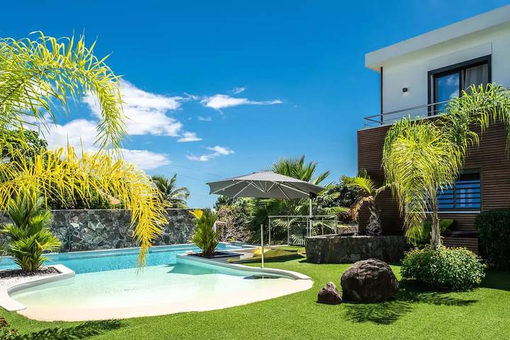 Villa pour 6 personnes, avec jardin et piscine ainsi que balcon et vue, adapté aux familles - 1
