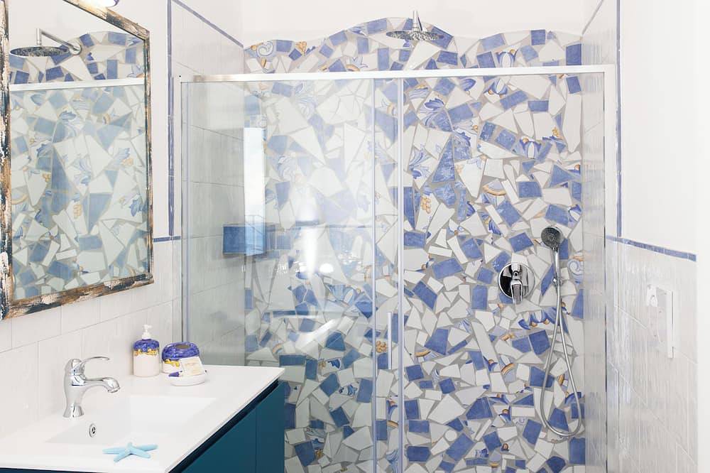 Apartamento entero, Villa Mar-isa - Sea view and jacuzzi. A few steps from the beach in Vietri sul Mare, Costa Amalfitana