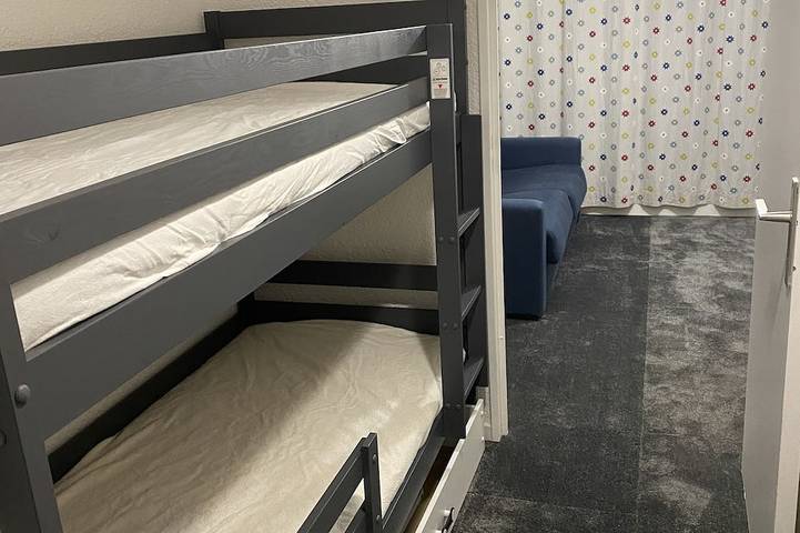 Appartement entier, Studio au  cœur et aux pieds des pistes de la station 1600m, immeuble saporo in Puy-Saint-Vincent, Parc national des Écrins