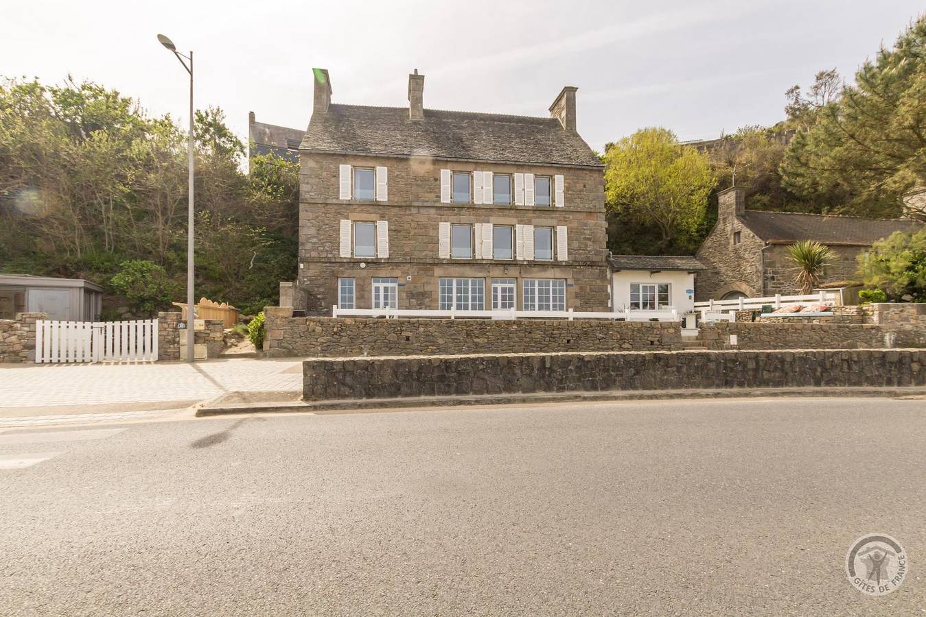 La Maison du Vieux Port in Flamanville, Côte de la Déroute