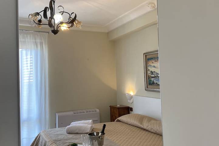 Appartamento intero, Scala dei Turchi Palace Suites for 4 Guest in Realmonte, Provincia di Agrigento