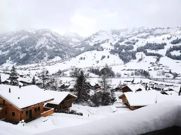 Ferienwohnung für 12 Personen, mit Sauna und Balkon in Zweisimmen