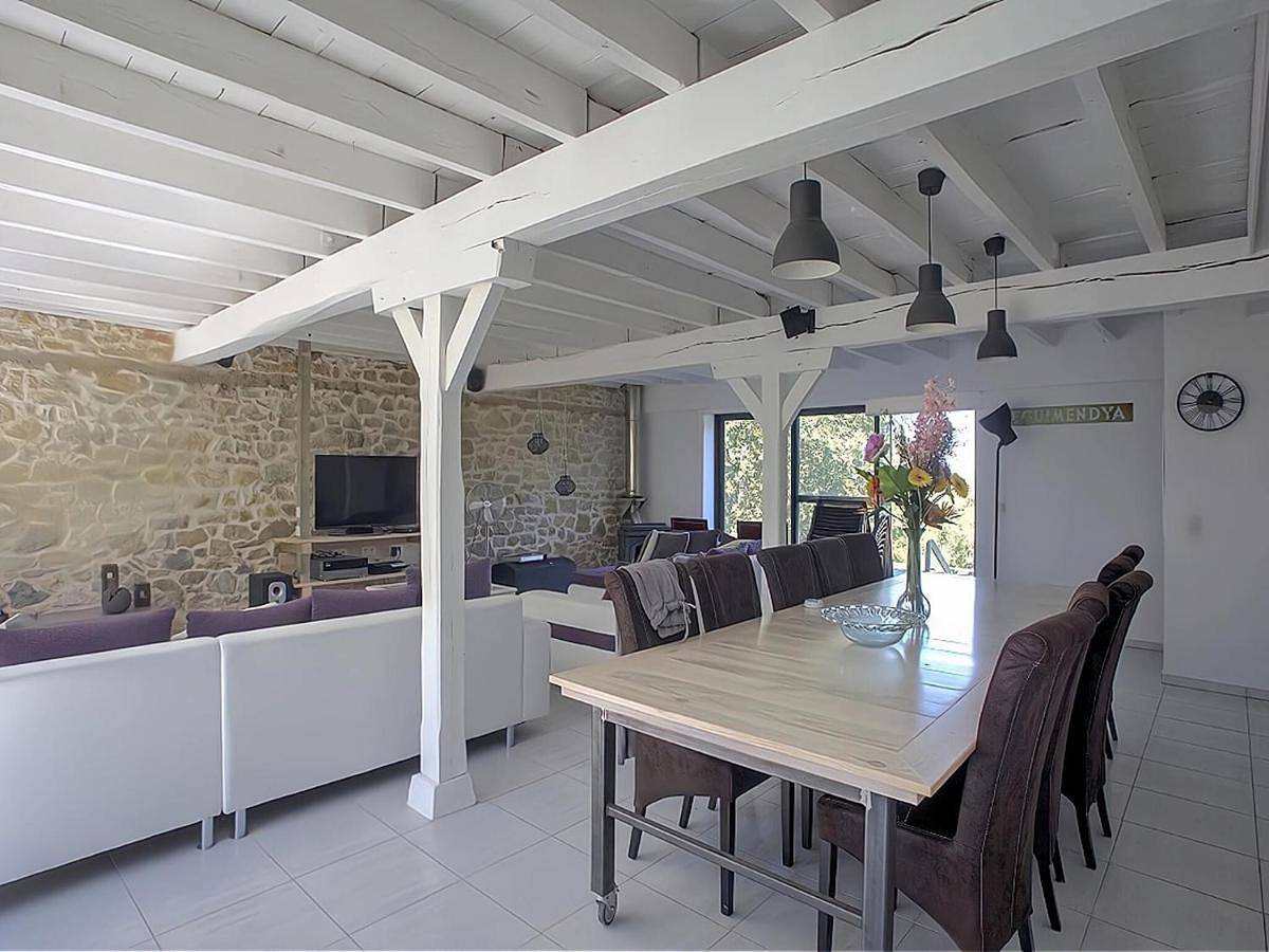 Five-Bedroom Holiday Home in Gourdon, Quercy