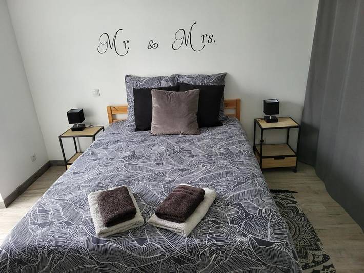 Location de vacances pour 12 personnes, avec terrasse et piscine à Miniac-Morvan - 4