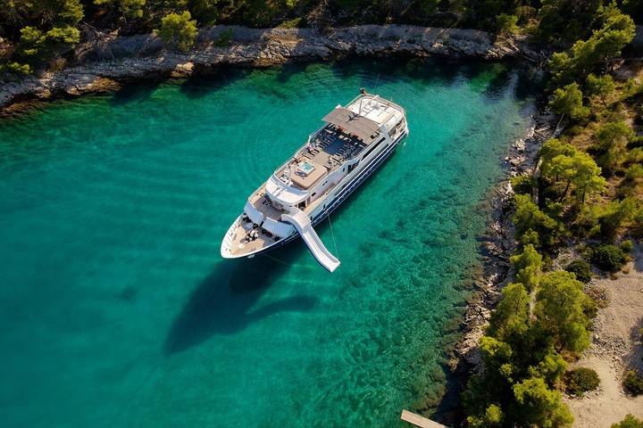 Barco para 26 personas con sauna in Split, Condado de Split-Dalmacia