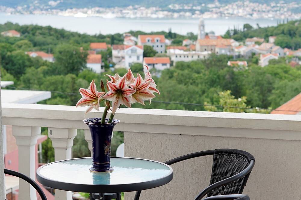 Appartement entier, Appartement Bella Vista Avec Vue sur Mer Monténégro in Bay of Kotor
