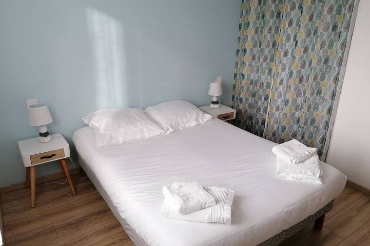 Location de vacances pour 8 personnes, avec jacuzzi à Tamniès - 3