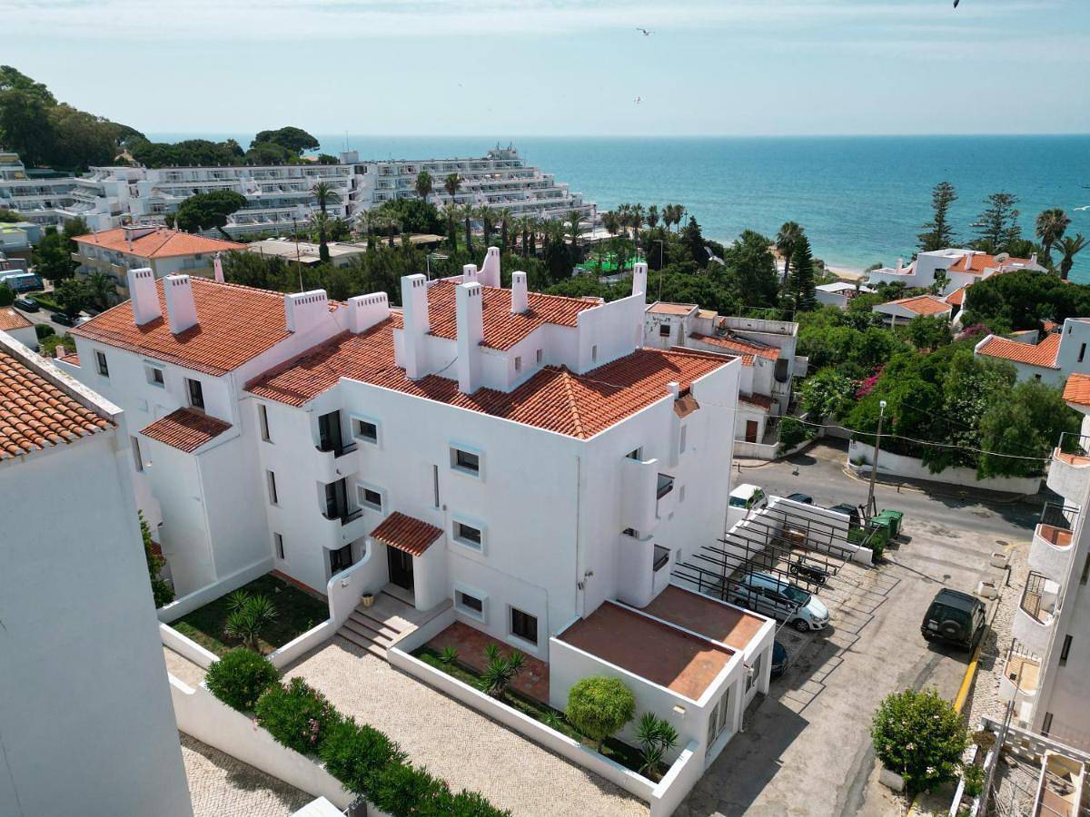 Cheerfulway Ouravista Apartamentos in Praia da Oura, Albufeira