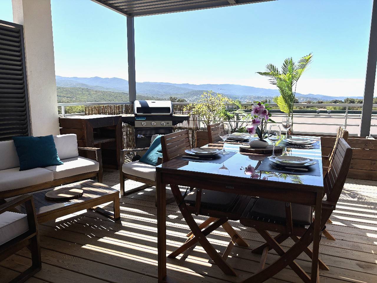 Ganze Wohnung, Ferienwohnung für 4 Personen mit Terrasse in Porticcio, Grosseto-Prugna