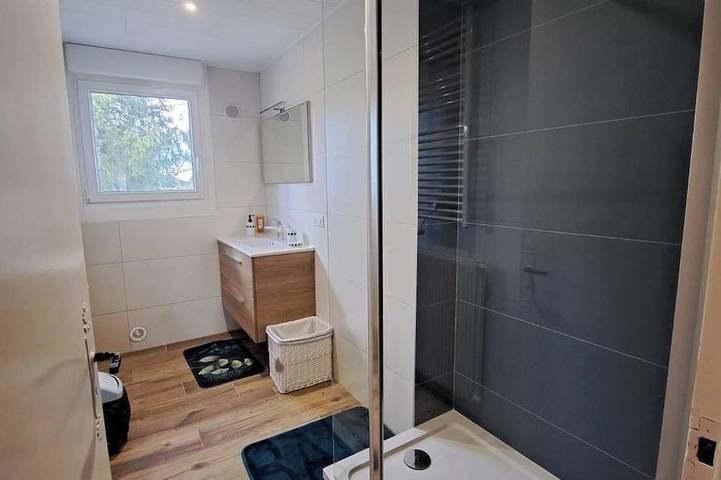Gîte pour 7 personnes, avec Jardin dans Damprichard - 4