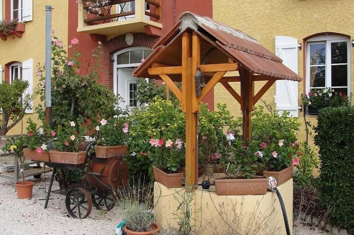 Hôtel pour 30 personnes, avec jardin - 1
