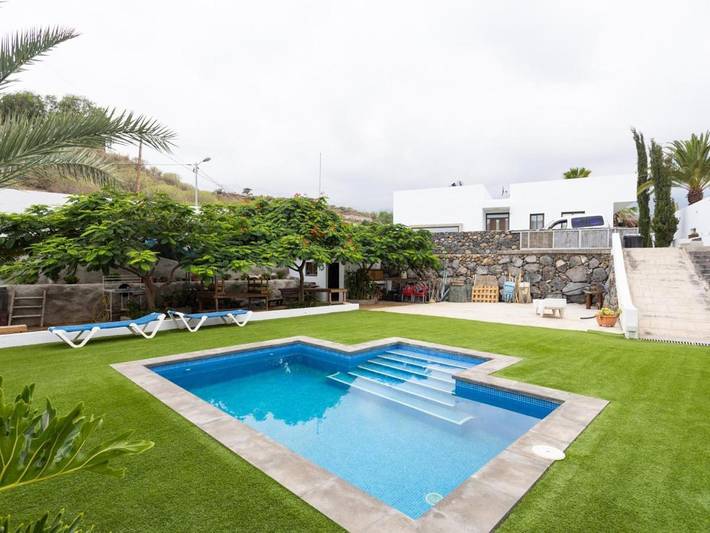 Holiday home for 4 people, with pool and garden - 1