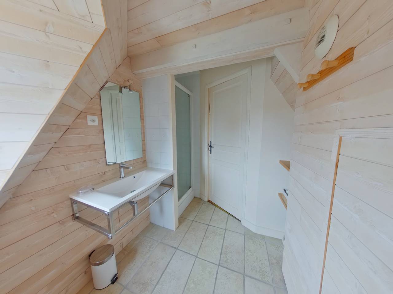 Estudio entero, Estudio encantador a 70m de los Baños, Wifi, Se admiten mascotas in La Roche-Posay, Vienne