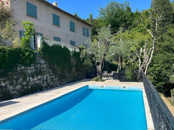 Location de vacances pour 8 personnes, avec jardin et terrasse ainsi que vue sur le lac et piscine à Cabris - 2