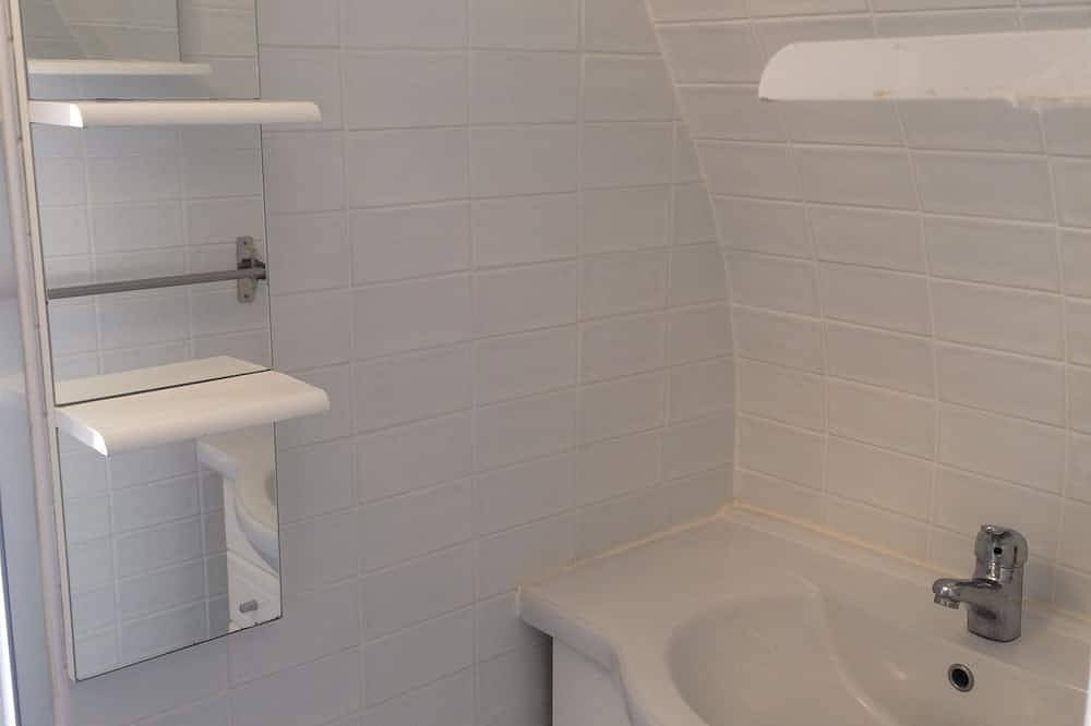 Appartement entier, Studio - Calvi sur les remparts de la citadelle vue mer et montagne in Calvi, Région de Calvi