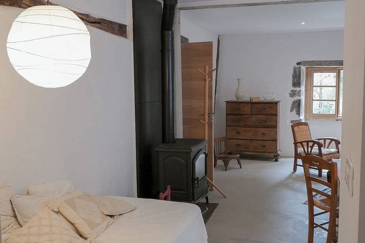 Appartement entier, La maison sous les chênes, gîte dans une maison basque traditionnelle, au calme. in Hasparren, Région de Bayonne