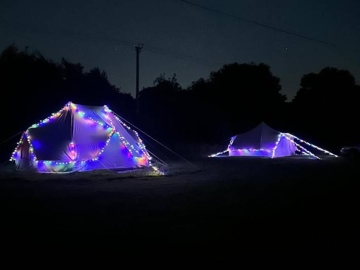 Glamping for 6 people, with view and garden in Kent