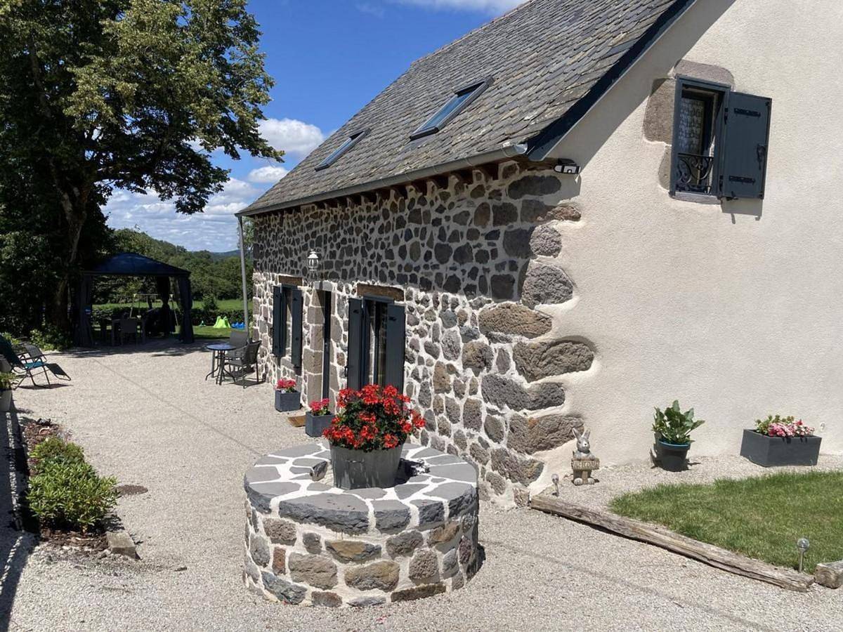 Holiday Home in Méallet, Région de Mauriac