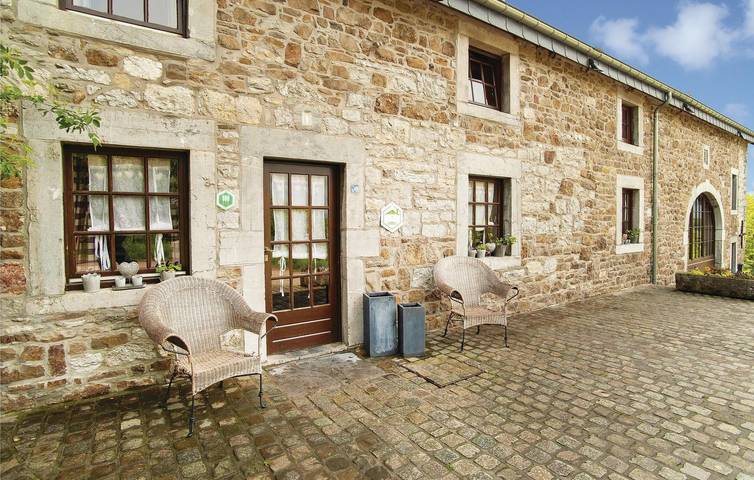 Ferienhaus für 17 Personen, mit Terrasse und Garten - 1