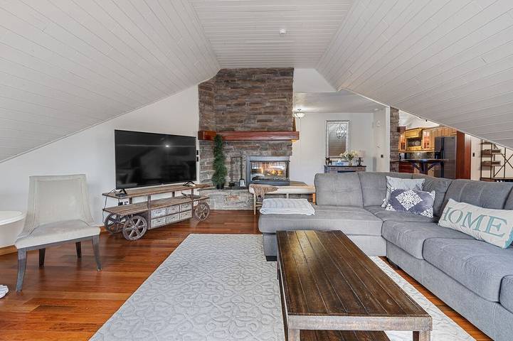 Vacation rental for 8 people, with balcony and hot tub in Banff National Park